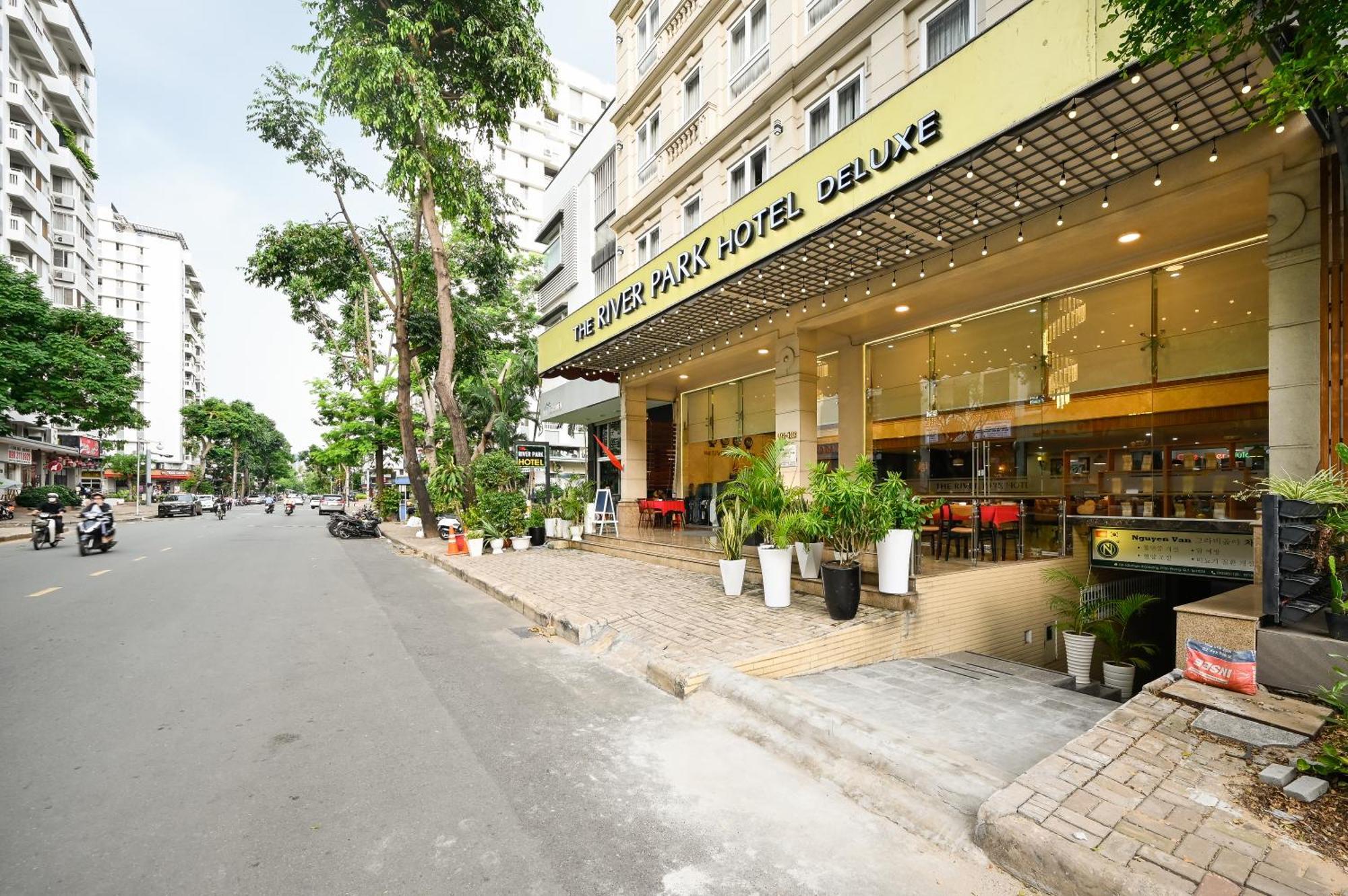 The River Park Hotel 胡志明市 外观 照片