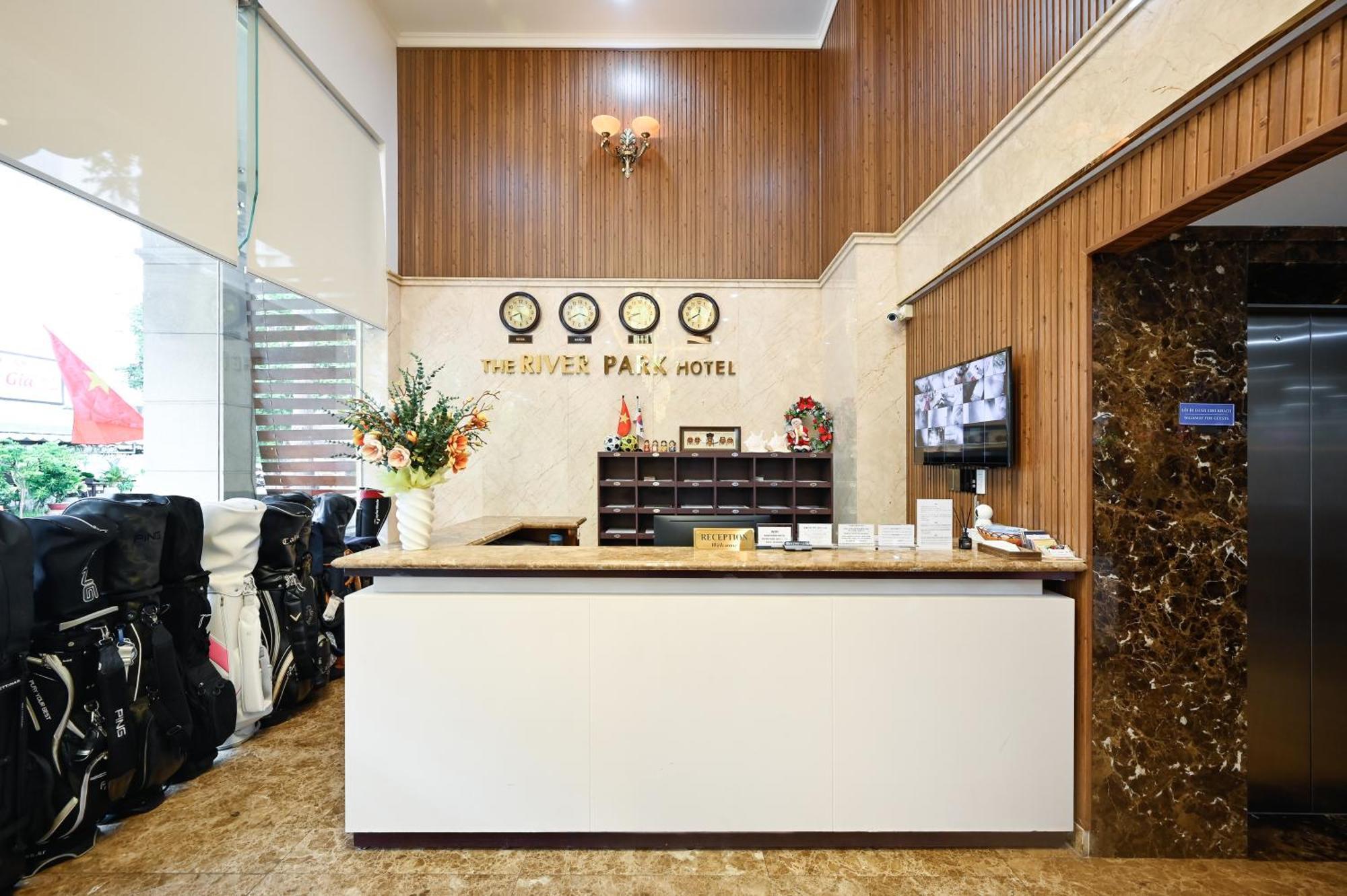 The River Park Hotel 胡志明市 外观 照片